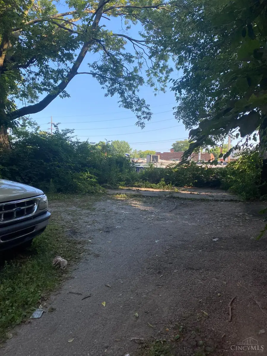 3424 Kensington Place, Cincinnati, OH 45205 - #3