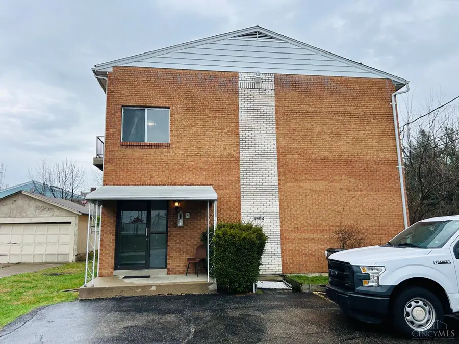 1584 W Galbraith Road, North College Hill, OH 45231 - #2