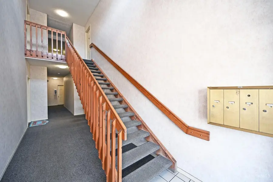 130 Carrington Lane #101, Loveland, OH 45140 - #3