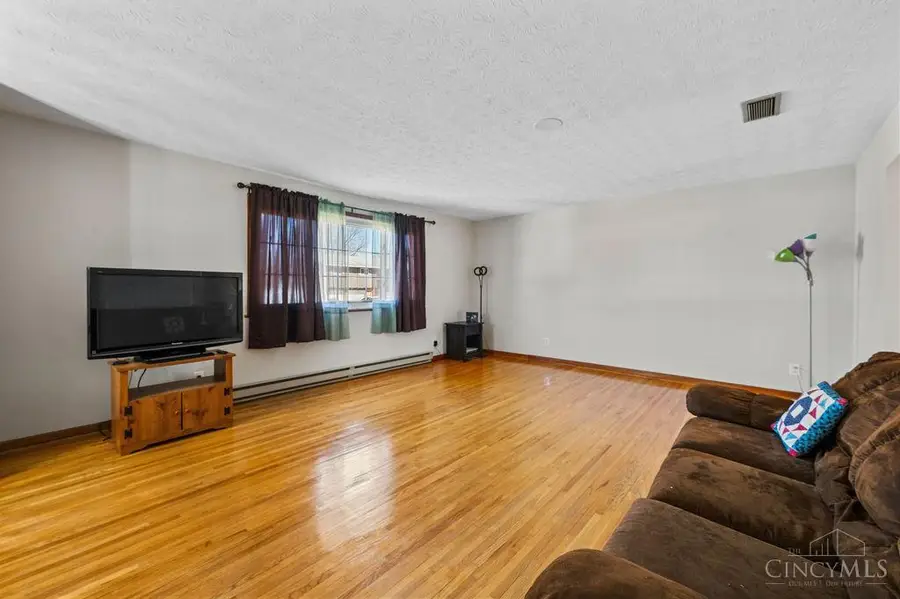 812 Victoria Drive, Franklin, OH 45005 - #2