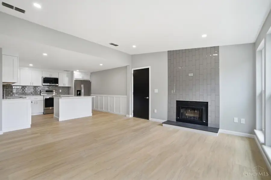 8050 Halyard Court, Landen, OH 45039 - #3