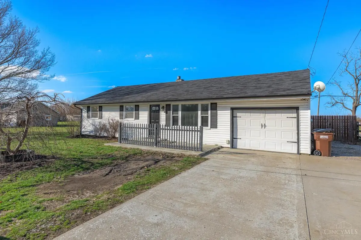 4542 Oxford Middletown Road, Jacksonburg, OH 45067 - #1