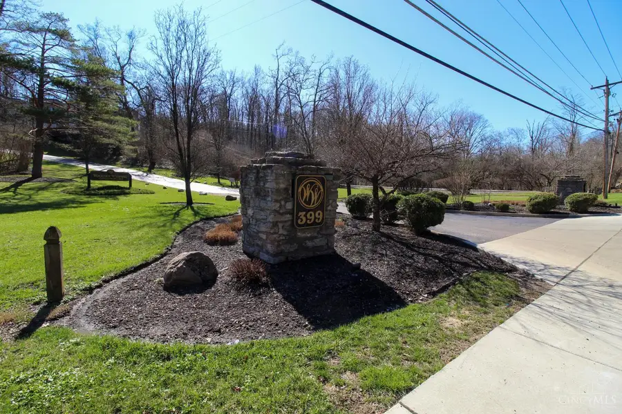 399 W Galbraith Road #110, Wyoming, OH 45215 - #3
