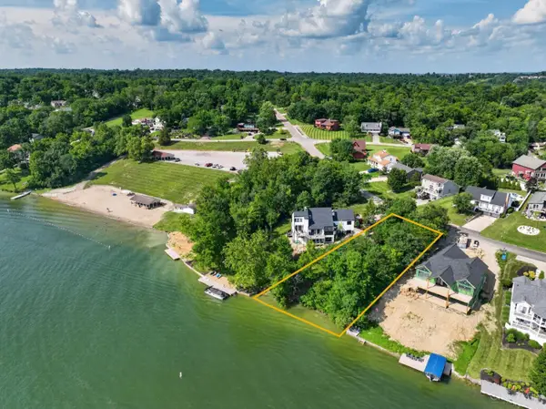 1525 Lakeview Drive, Lawrenceburg, IN 47025