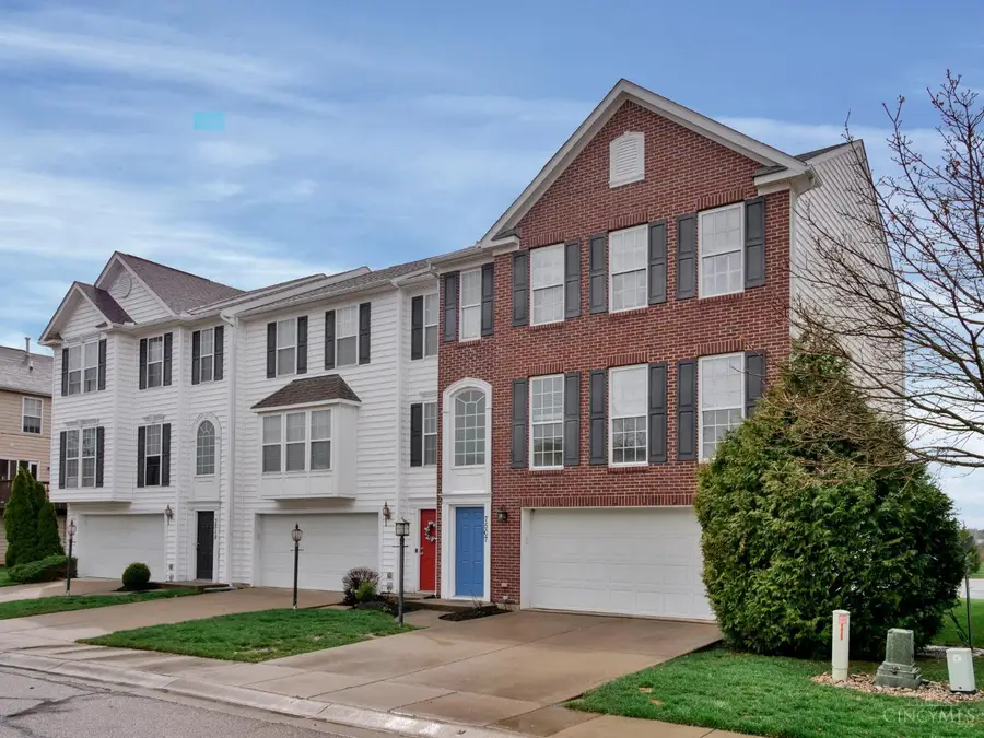 7507 Victoria Falls Avenue, Deerfield, OH 45039 - #2