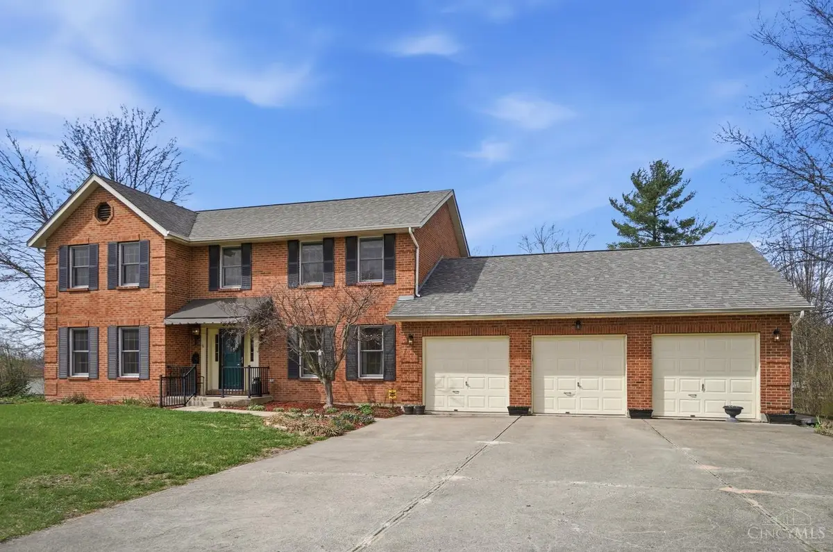 8909 Saxton Drive, West Chester, OH 45069 - #1