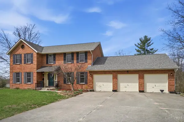 8909 Saxton Drive, West Chester, OH 45069