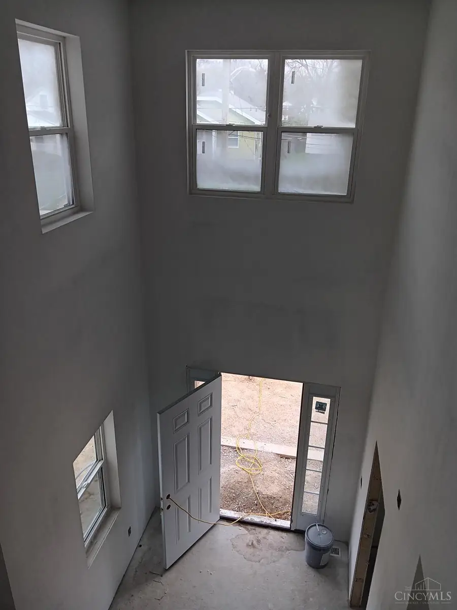 4223 South Avenue, Silverton, OH 45236 - #2