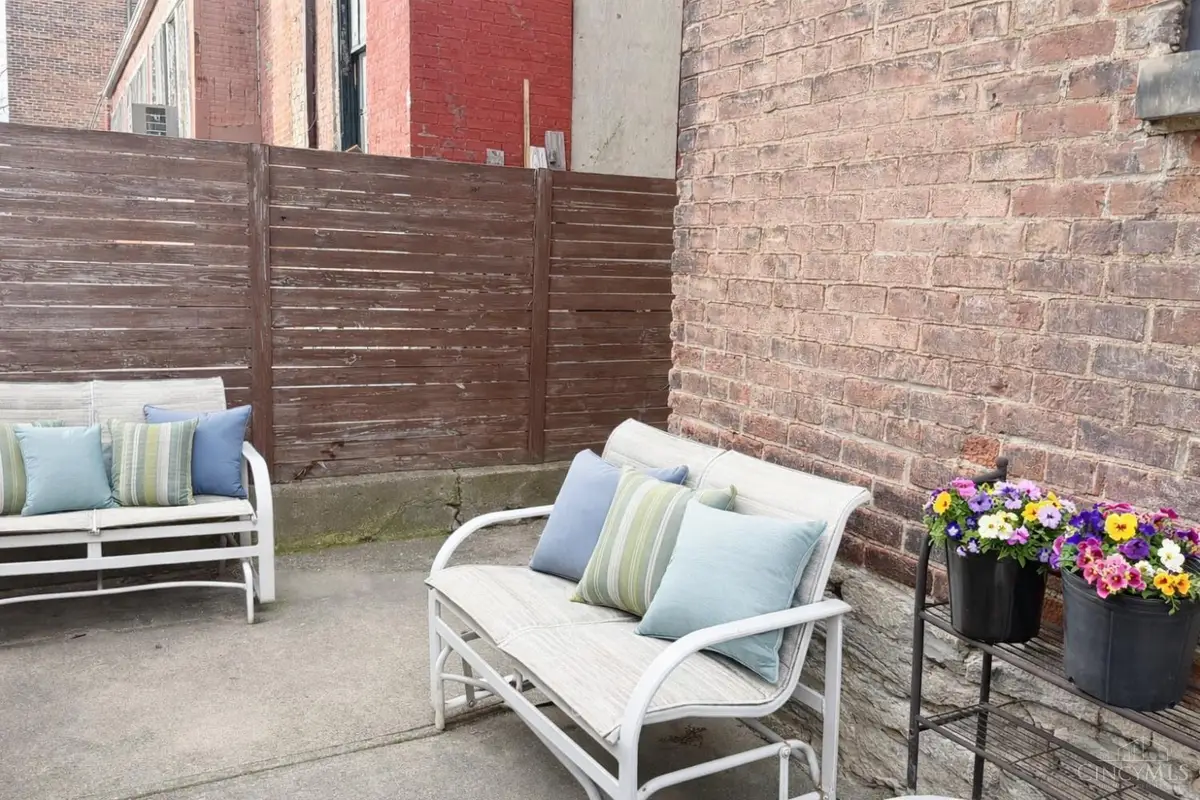 551 E Thirteenth Street #3, Cincinnati, OH 45202 - #1