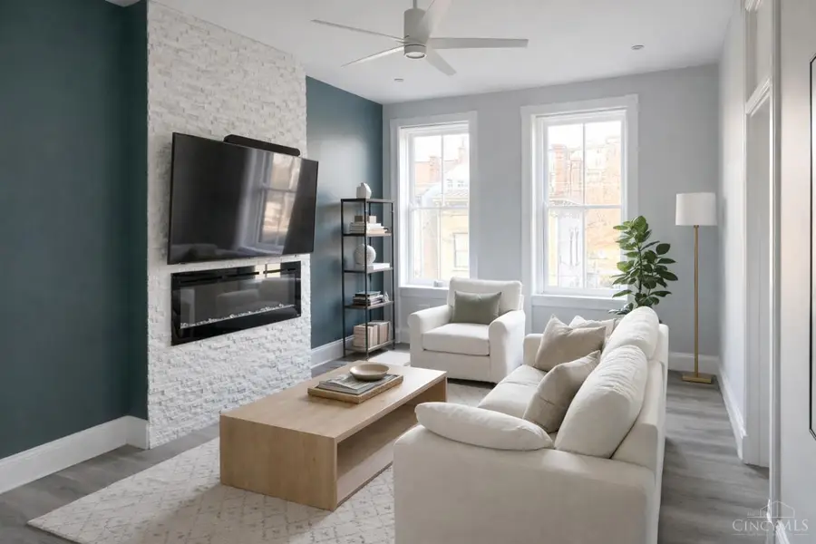 551 E Thirteenth Street #3, Cincinnati, OH 45202 - #3