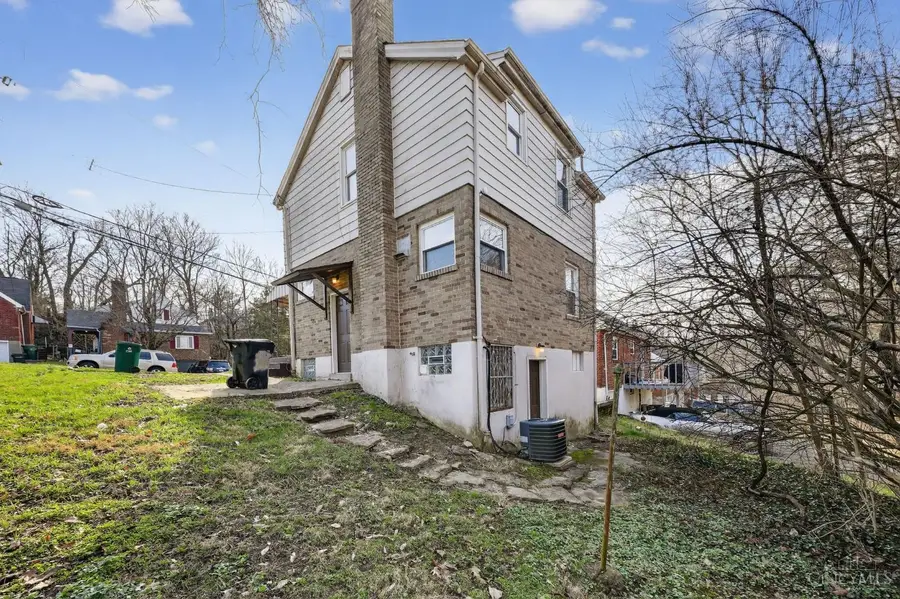 2843 Robert Avenue, Cincinnati, OH 45211 - #3