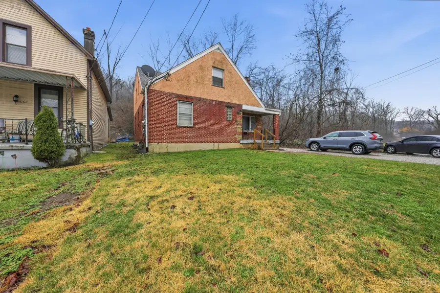 4669 Kirby Avenue, Cincinnati, OH 45223 - #3
