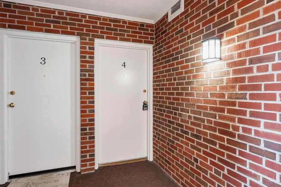 3566 Amberacres Drive #4, Cincinnati, OH 45237 - #3