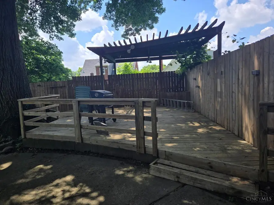 5005 Western Hills Avenue, Cincinnati, OH 45238 - #3