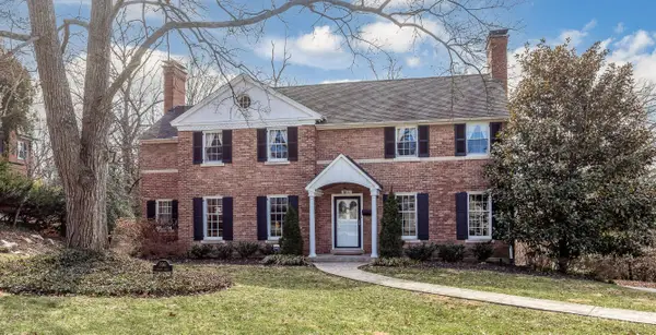 3561 Bayard Drive, Cincinnati, OH 45208