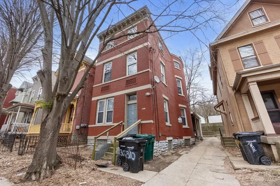 2308 W Clifton Avenue, Cincinnati, OH 45219 - #2