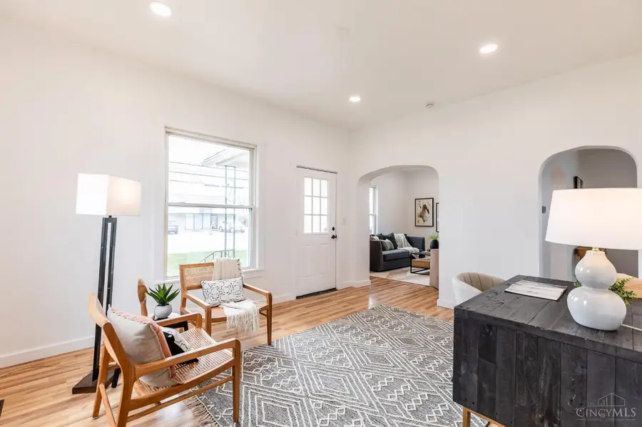 656 W Main Street, Blanchester, OH 45107 - #2