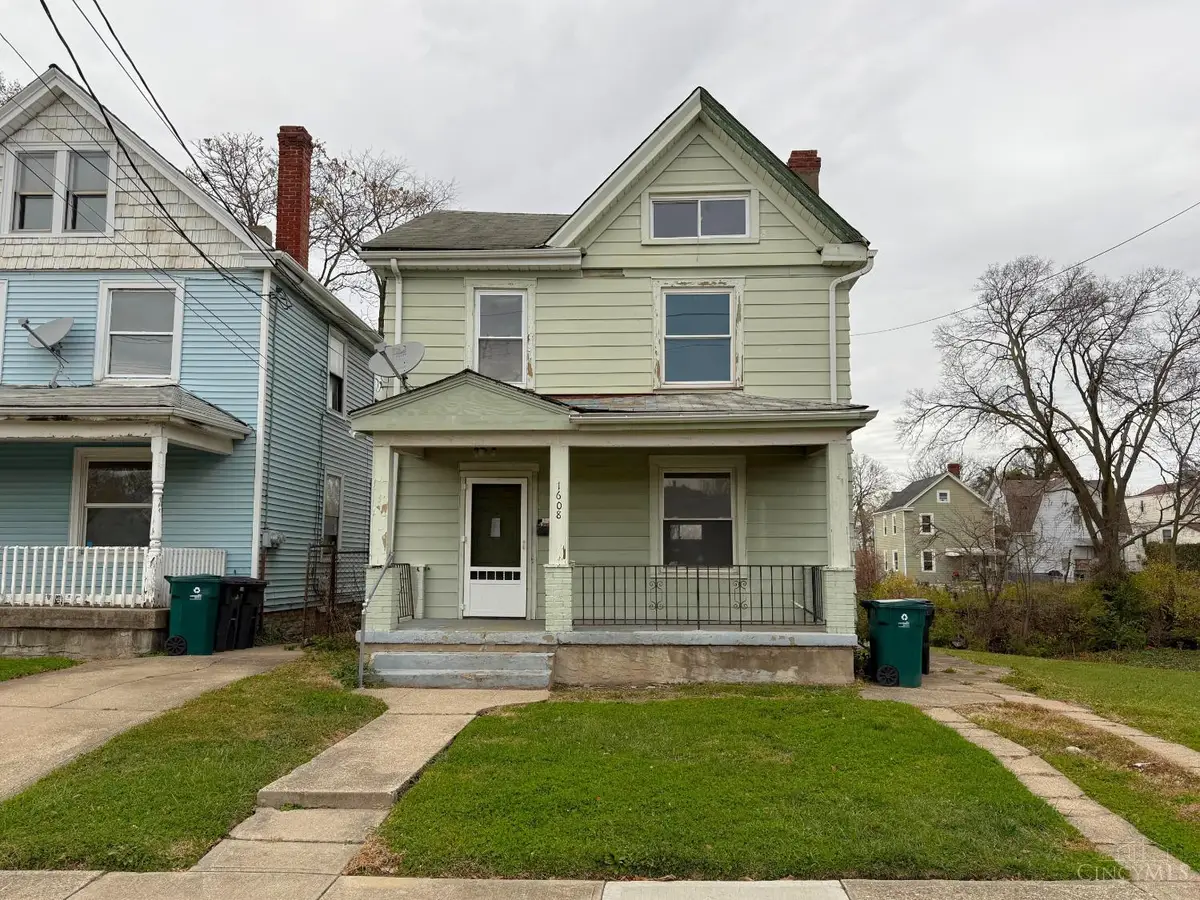1608 Brewster Avenue, Cincinnati, OH 45207 - #1