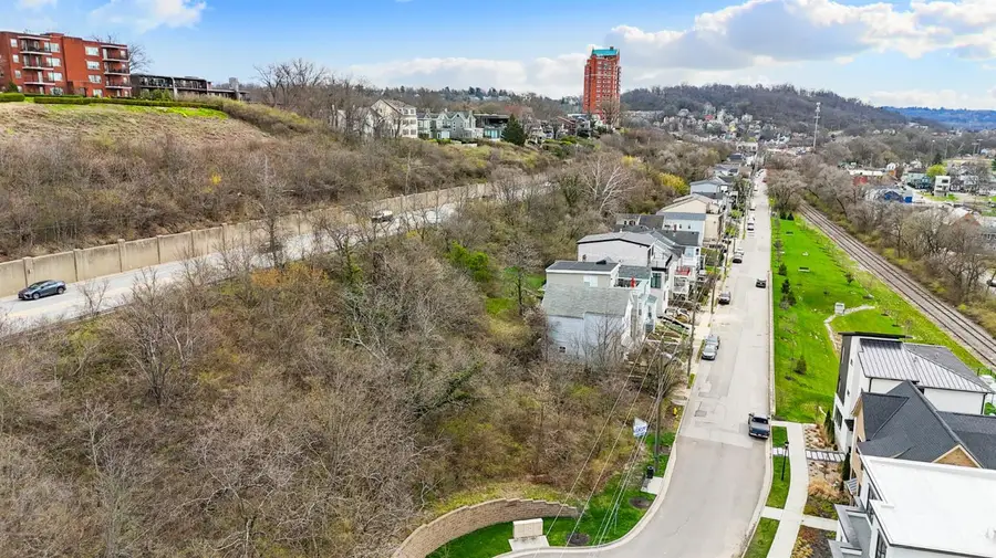 3096 Walworth Avenue, Cincinnati, OH 45226 - #3