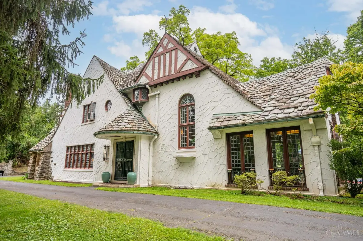 5114 Cleves Warsaw Pike, Covedale, OH 45238 - #1