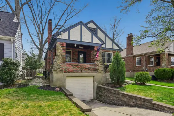 3411 Oak Lane, Cincinnati, OH 45209