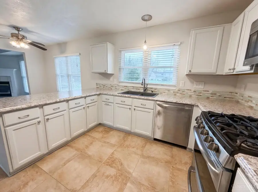 3694 Foxdale Court, Amelia, OH 45102 - #2