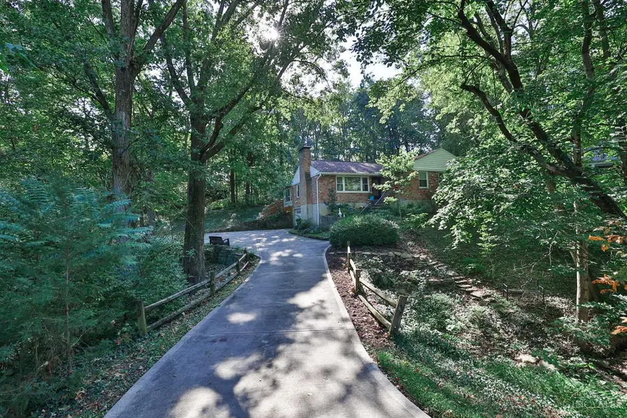 1012 Mary Lane, Wyoming, OH 45215 - #2