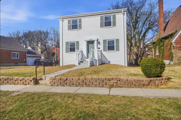 1734 Llanfair Avenue, Cincinnati, OH 45224
