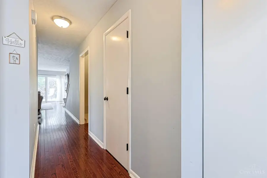 9966 Timbers Drive, Blue Ash, OH 45242 - #3