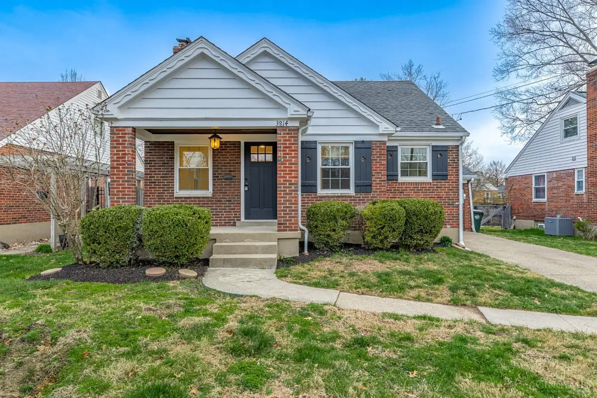 3814 N Broadlawn Circle, Silverton, OH 45236 - #1