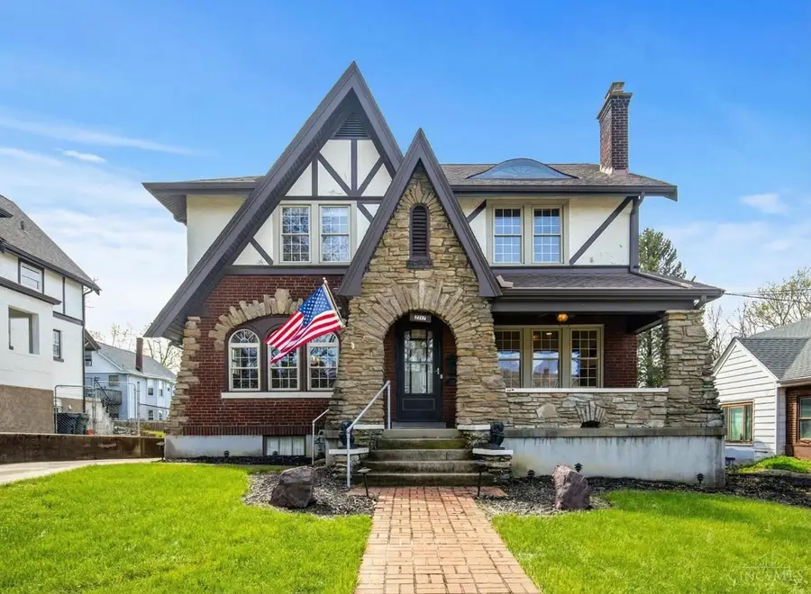 2317 Sherwood Lane, Norwood, OH 45212 - #2