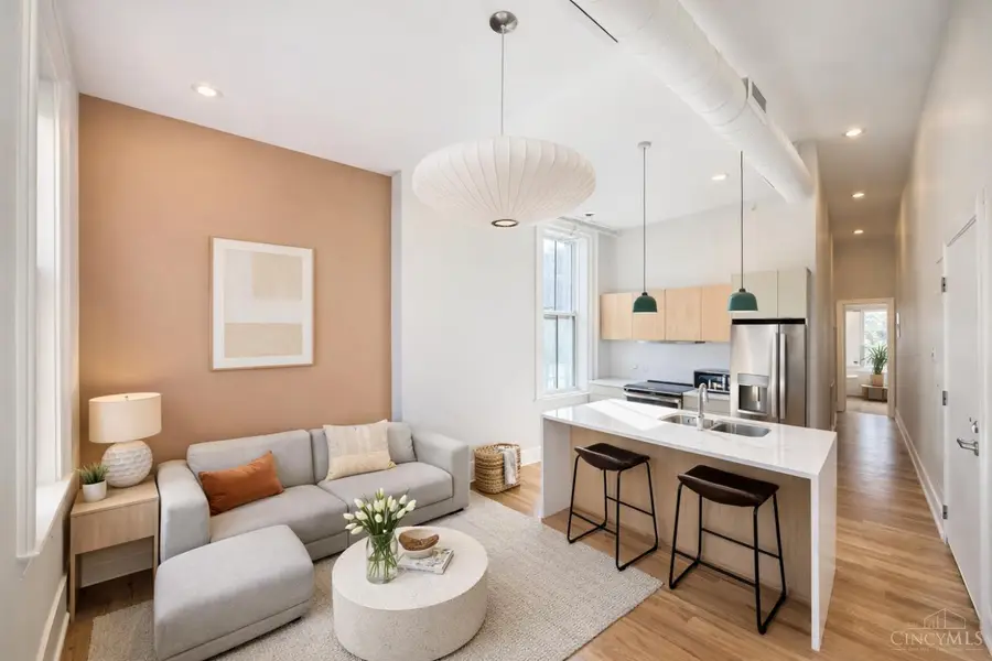 915 Vine Street, Cincinnati, OH 45202 - #2