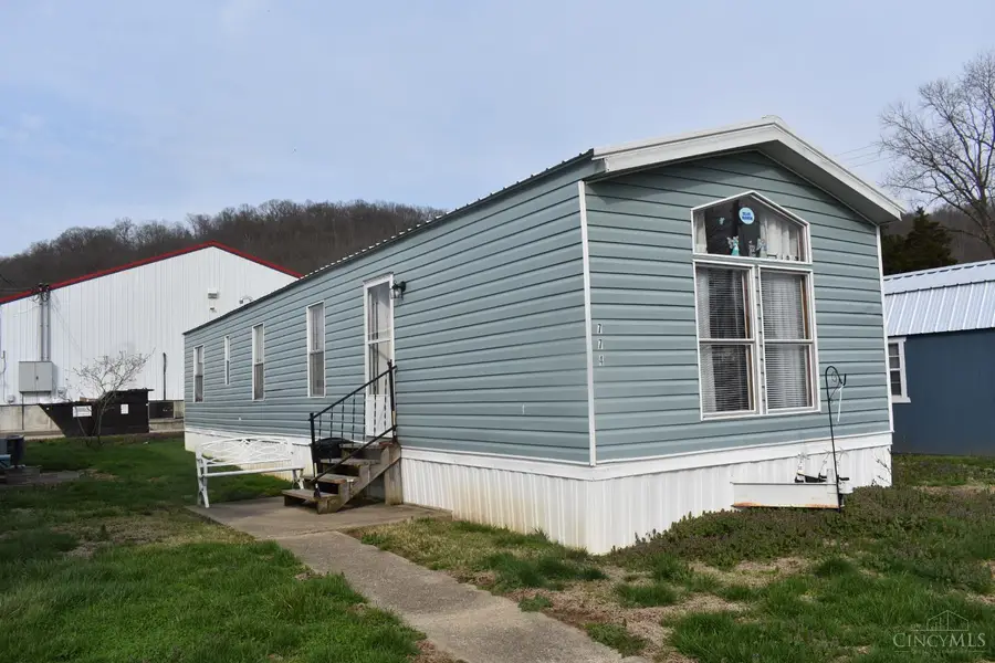 772 High Street, Aberdeen, OH 45101 - #2