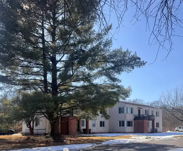 17 Flanders, Greenhills, OH 45218