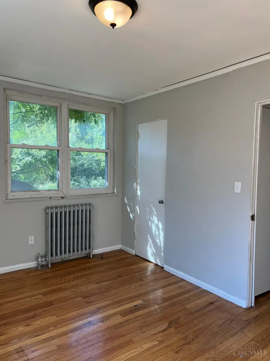 17 Flanders, Greenhills, OH 45218 - #2