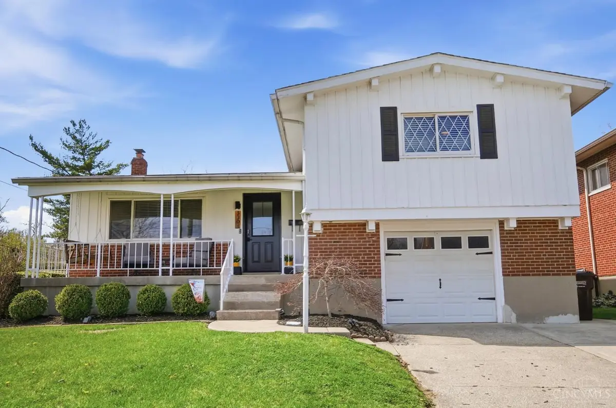 3301 Cresentview Lane, Green, OH 45248 - #1