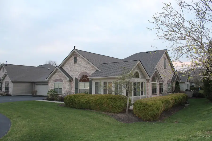 1392 Cotswold Drive, Hamilton, OH 45013 - #2