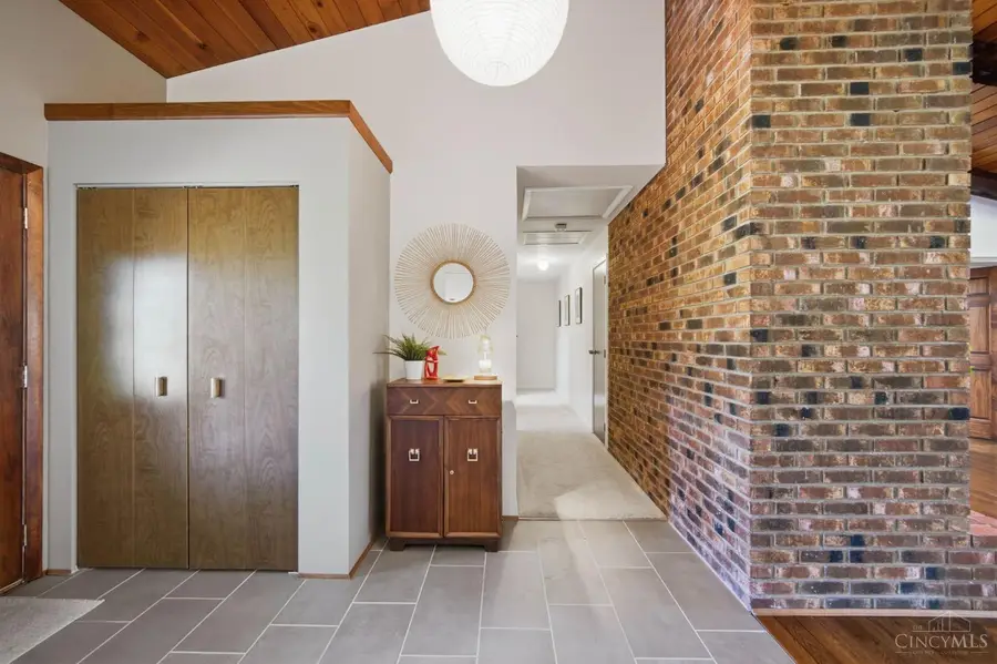 10331 Fields Ertel Road, Symmes Township, OH 45140 - #3