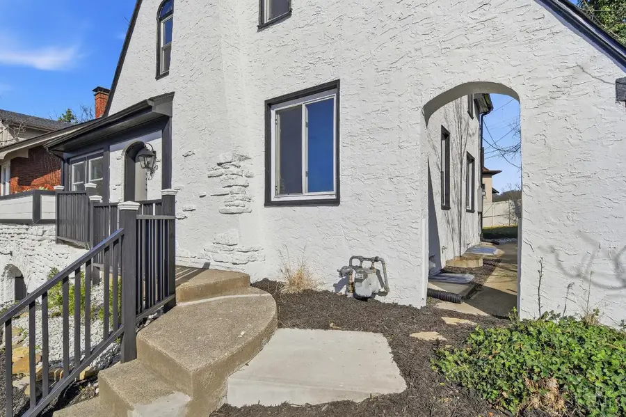 3970 Abington Avenue, Cincinnati, OH 45229 - #3