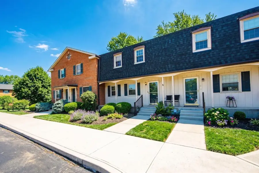 19 Creekwood Square, Glendale, OH 45246 - #2