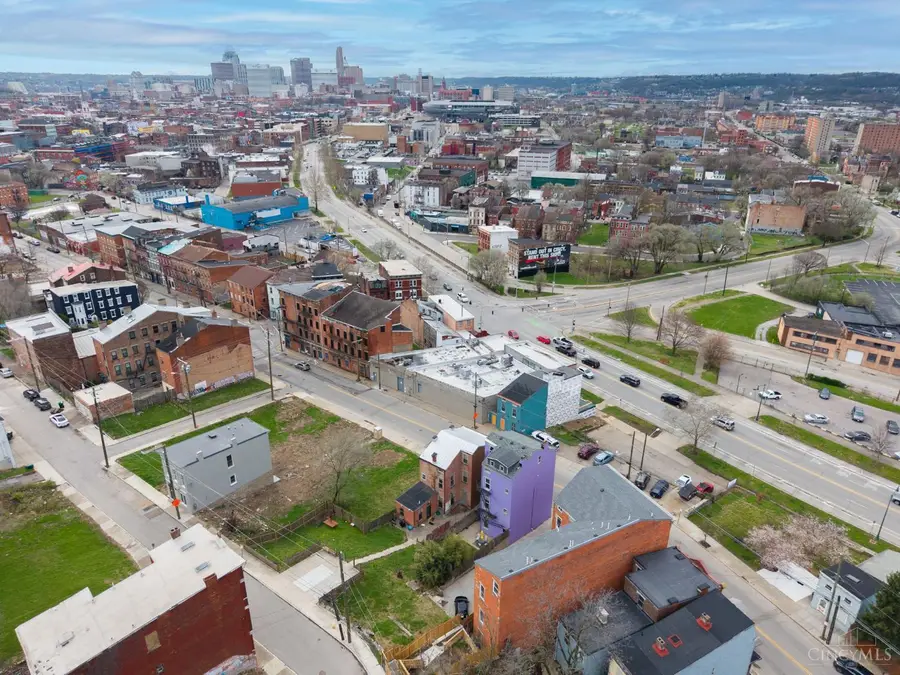 308 W Mcmicken Avenue, Cincinnati, OH 45214 - #3