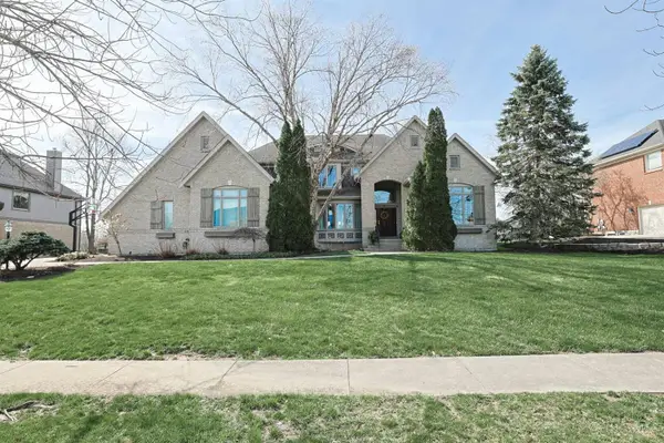 3887 St Andrews Court, Mason, OH 45040