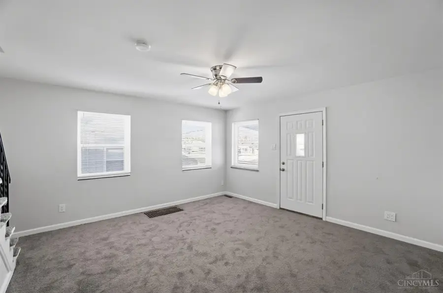 2807 W Galbraith Road, Cincinnati, OH 45239 - #2