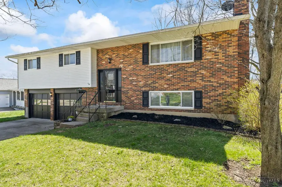 215 Lindell Drive, Germantown, OH 45327 - #2