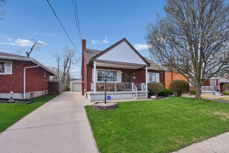 9231 Coogan Drive, Northbrook, OH 45231 - #2