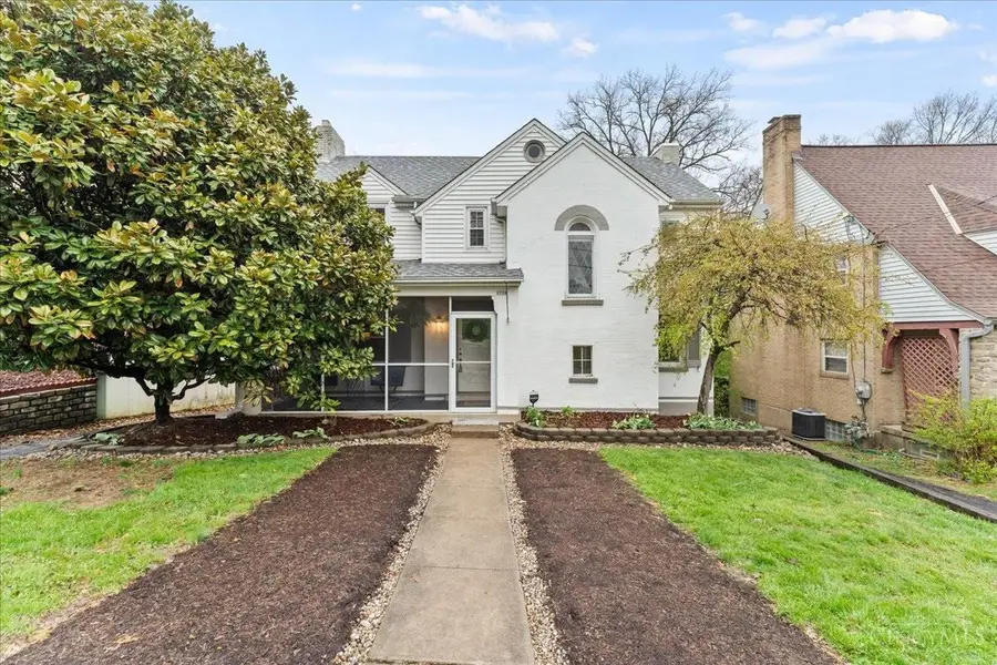 2720 Mckinley Avenue, Cincinnati, OH 45211 - #2