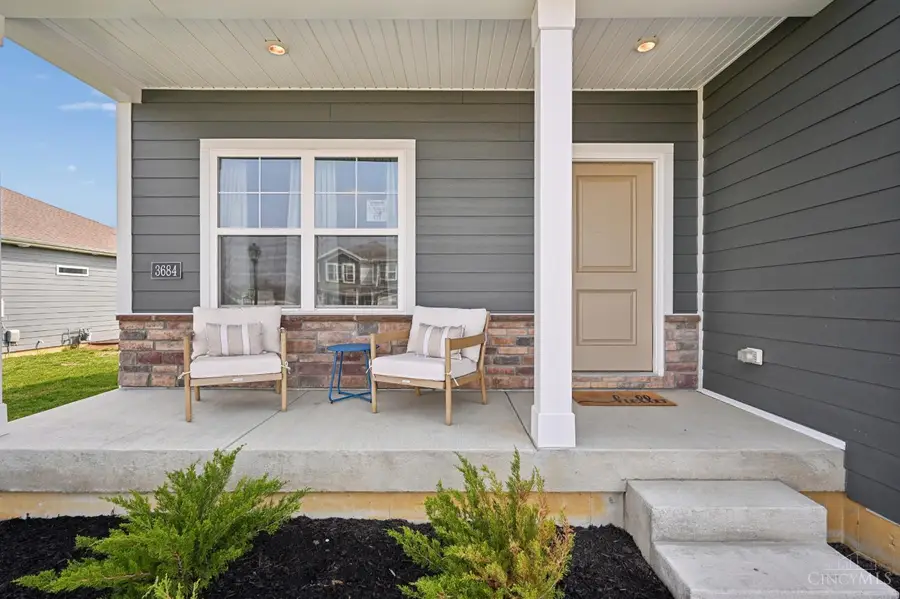 3684 Heritage Farm Lane, Evendale, OH 45102 - #3
