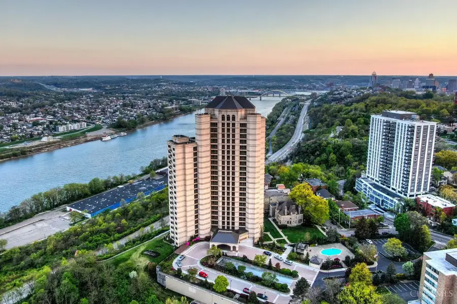 1201 Edgecliff Place #1230, Cincinnati, OH 45206 - #2