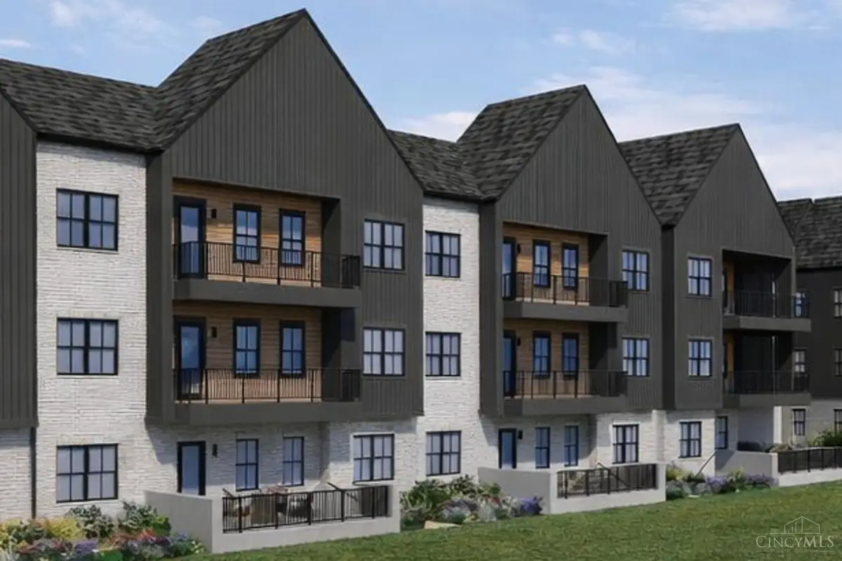 4234 Park Place Circle #303, Blue Ash, OH 45242 - #1