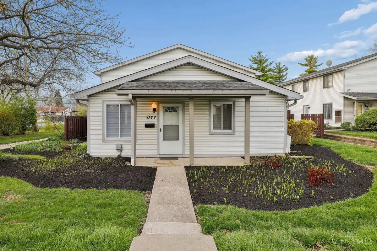 1044 E Crescentville Road, West Chester, OH 45246 - #1